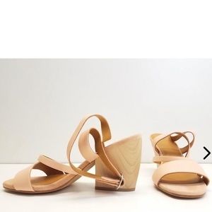Coclico Peach wooden chunky Heels